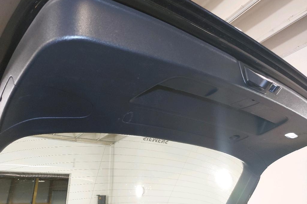 Audi A4 Avant 2017 фото 14