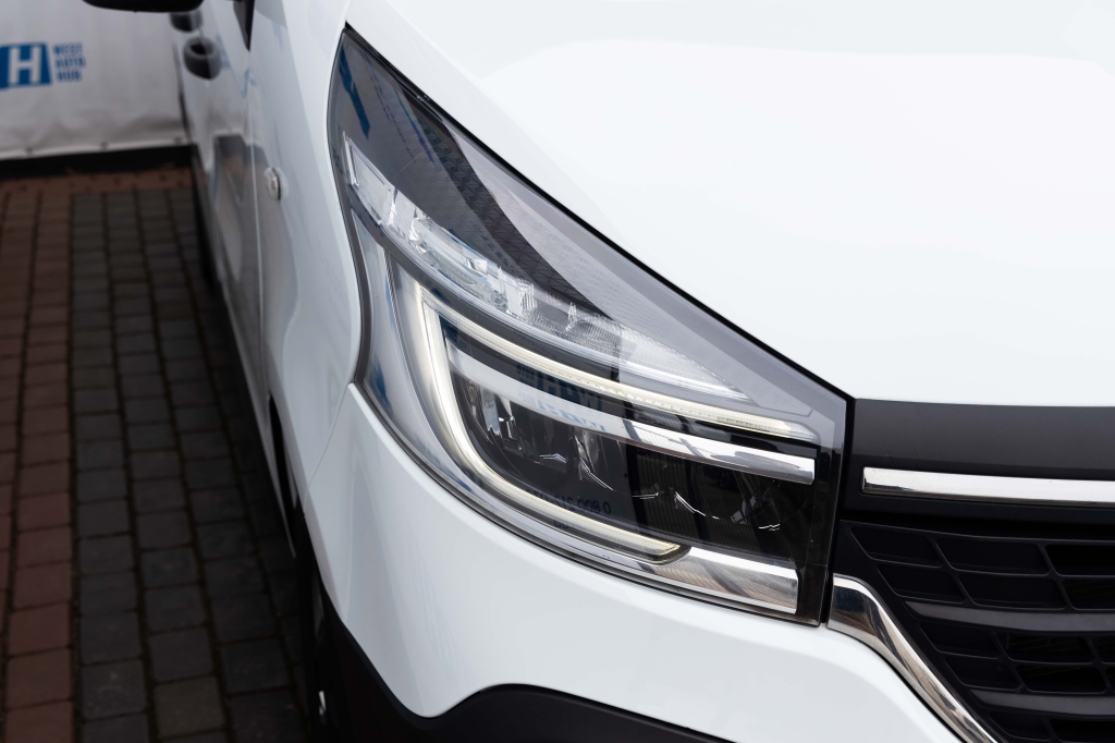 Renault Trafic 2019 photo 5