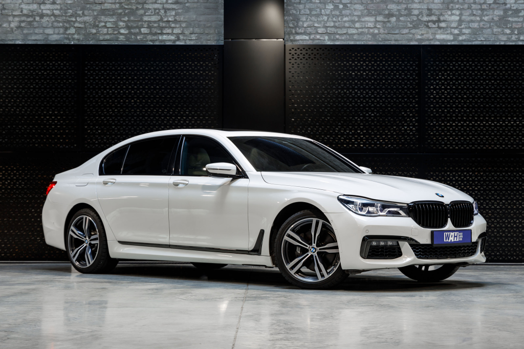 BMW 740 2016 photo 2