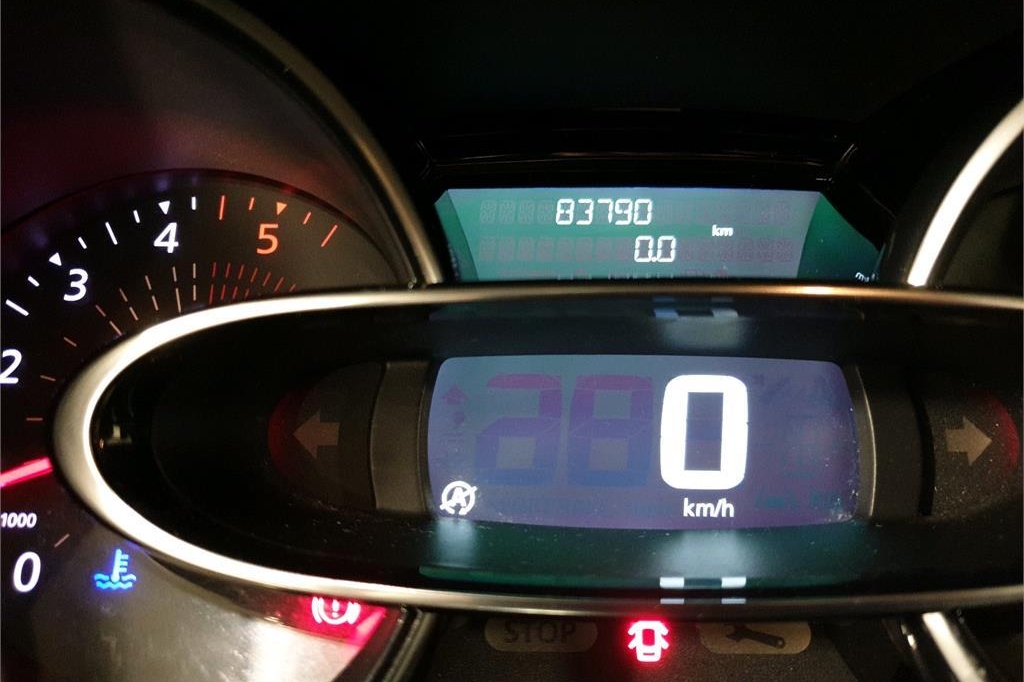 Renault Clio Grandtour 2016 photo 7