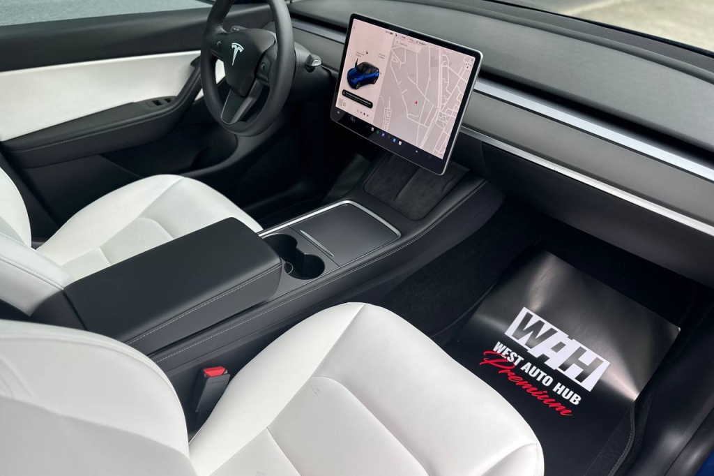 Tesla Model Y Long Range 82 kWh Dual Motor  2021 photo 11