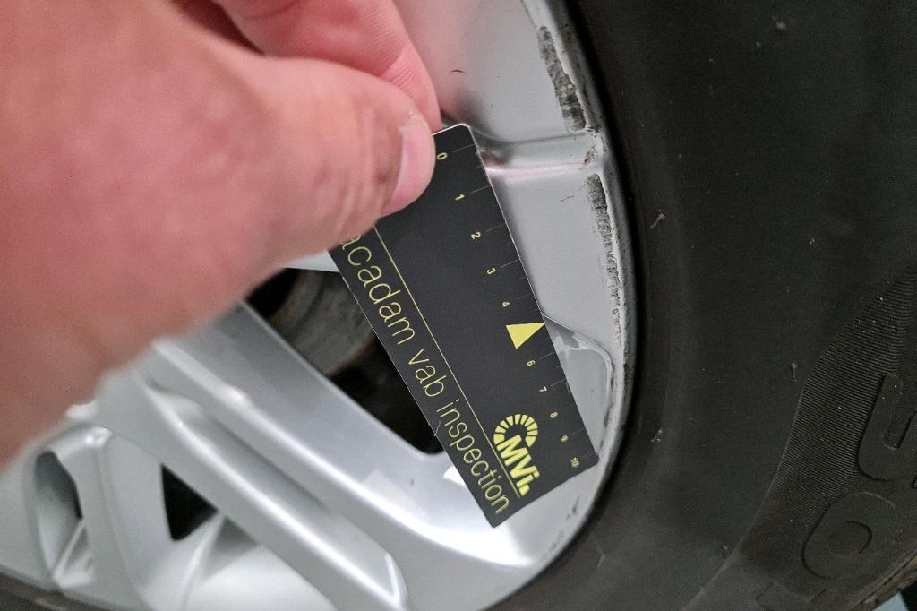 Volvo V60 Cross Country 2017 photo 7