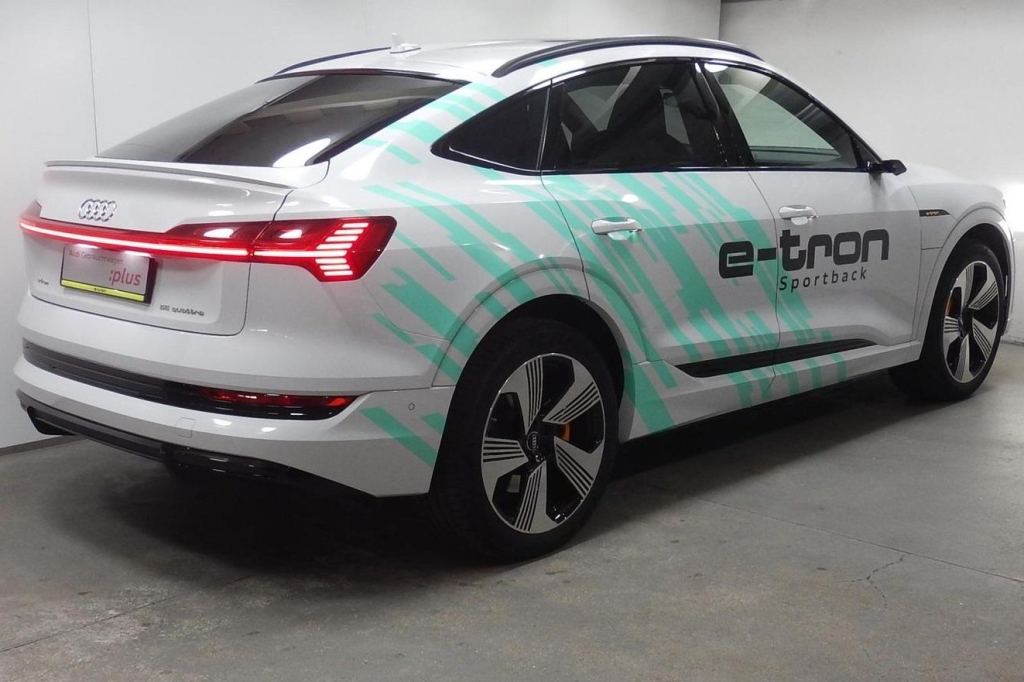 Audi e-tron Sportback 2020 фото 7