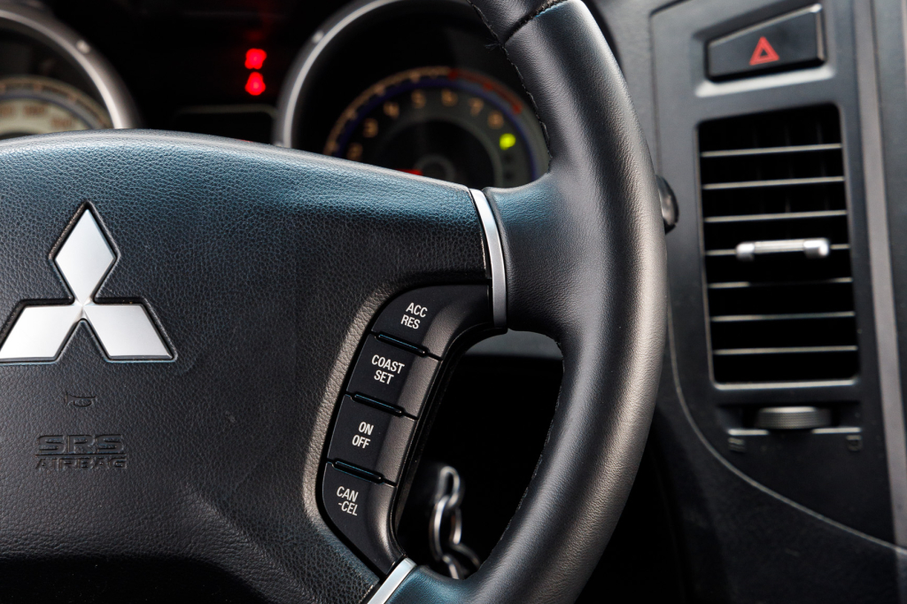 Mitsubishi Pajero GLS 2008 photo 8