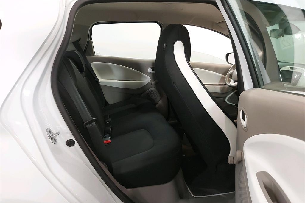 Renault Zoe 2018 фото 6