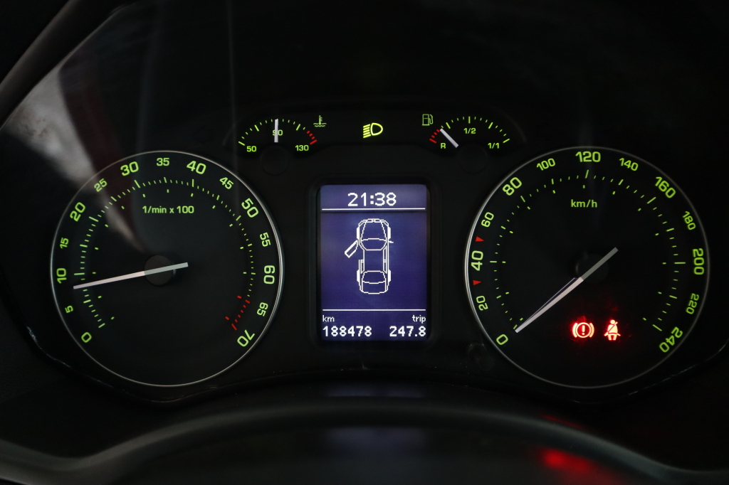 Skoda Octavia A5 MPI фото 10