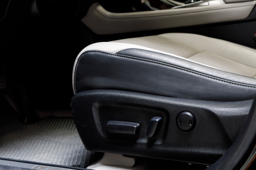 Lexus RX 350 2016 фото 28