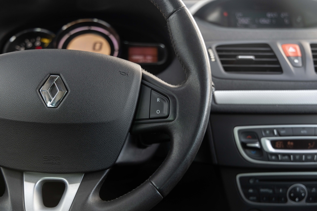 Renault Megane 2009 фото 19