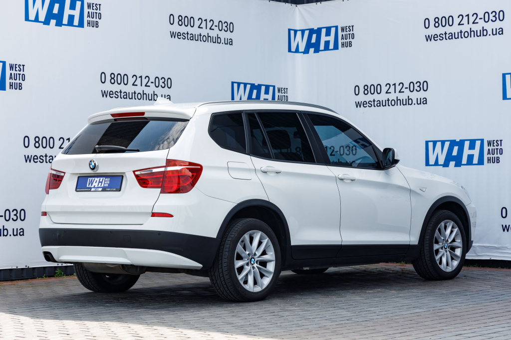 BMW X3 2011 фото 25