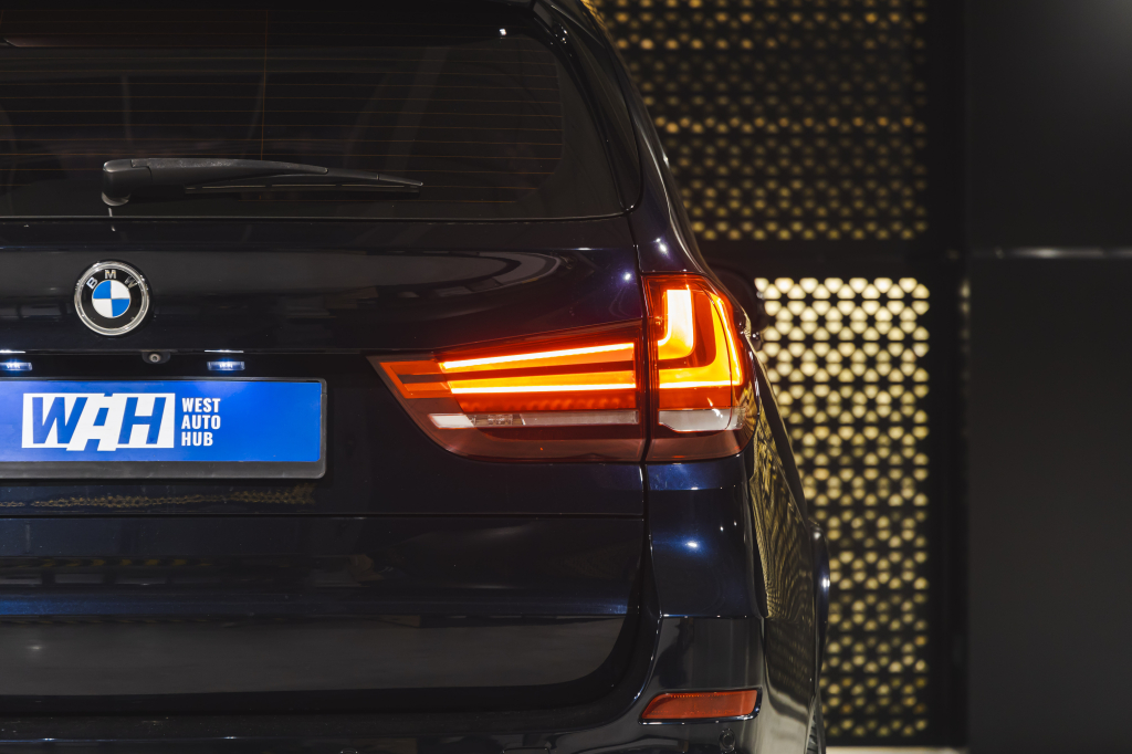 BMW X5 2015 фото 8