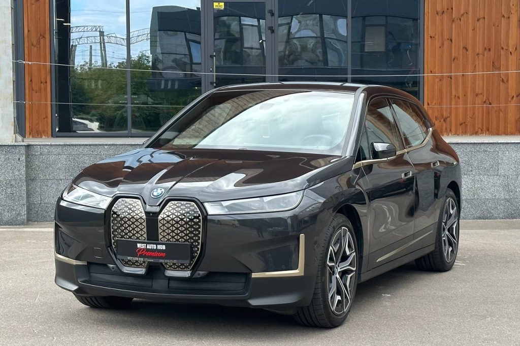 BMW iX 2021 фото 2
