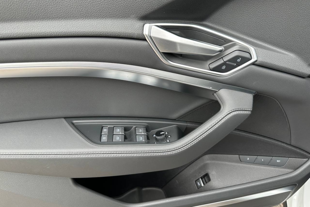 Audi e-tron Sportback 55 95kWh 2021 photo 11