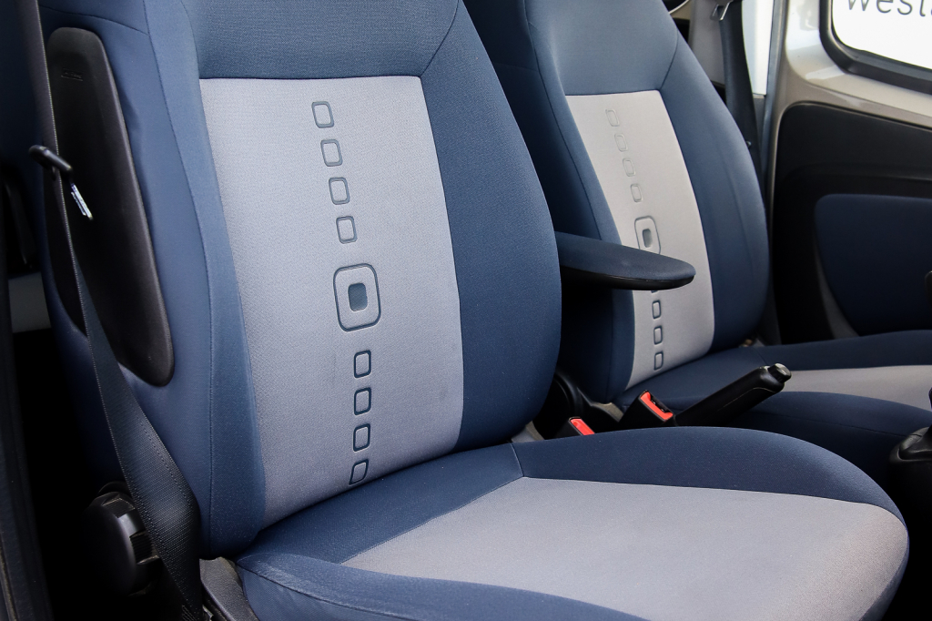 Citroen Nemo пасс. 2011 фото 9