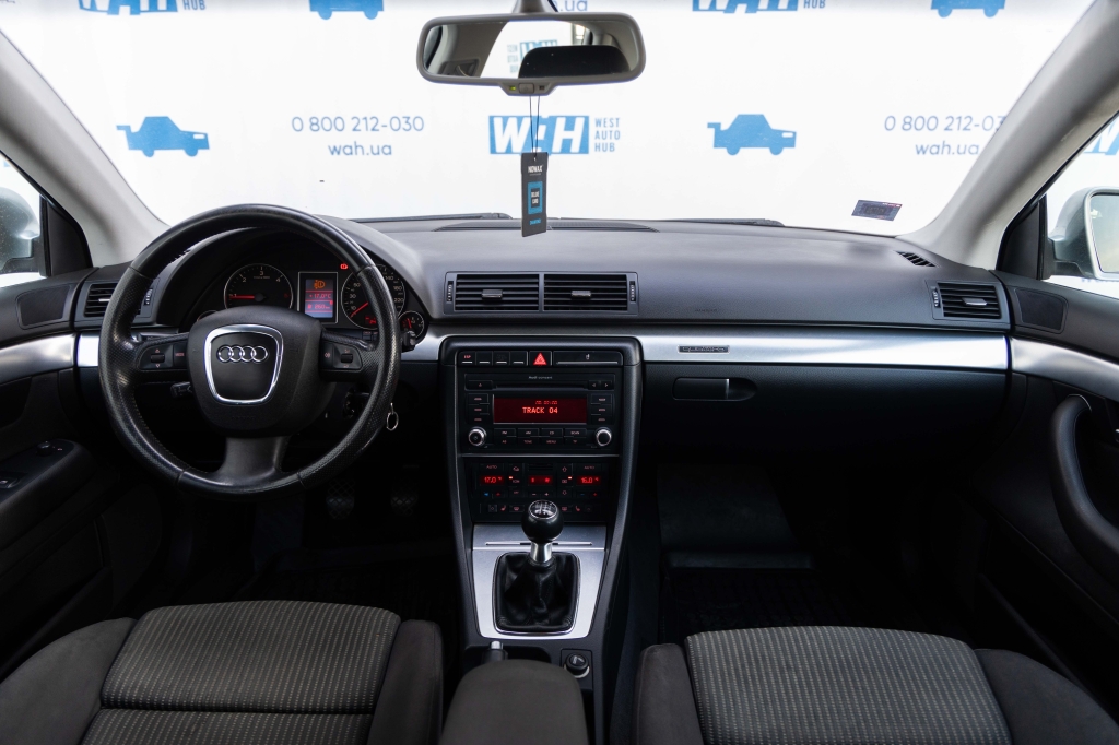 Audi A4 S-Line 2007 фото Audi A4 S-Line 2007 фото 22