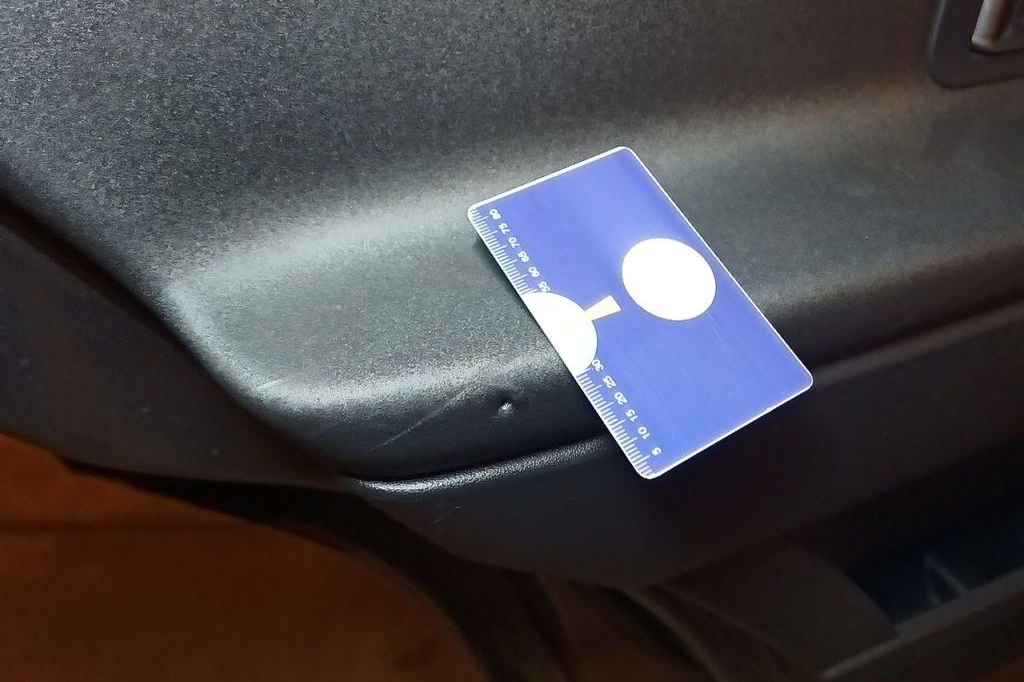 Land Rover Discovery 2016 фото 34