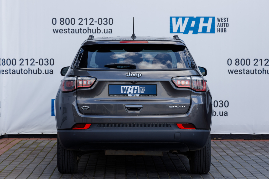 Jeep Compass 2018 фото 12