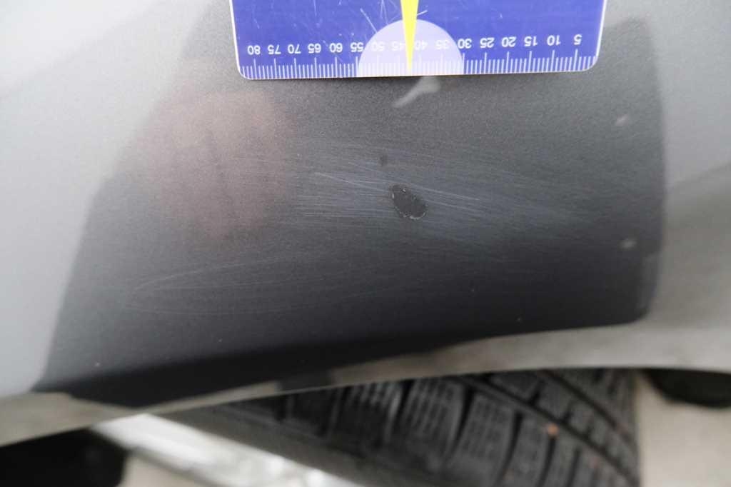 Jaguar XE 2015 photo 38