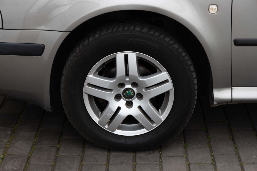 Skoda Octavia 2006 фото 2