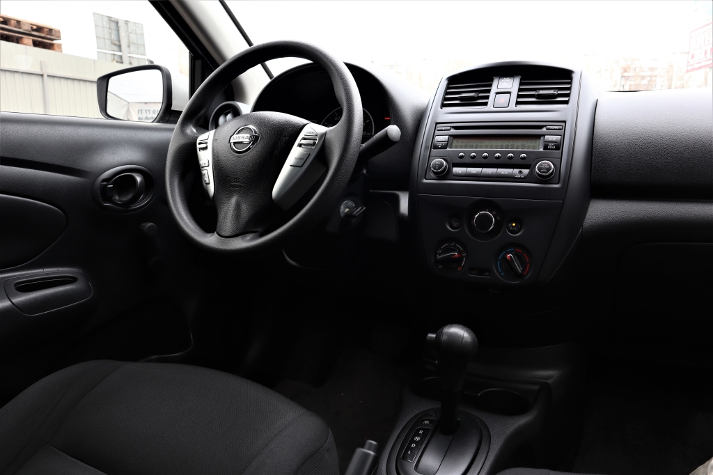 Nissan Versa 2016 фото 7