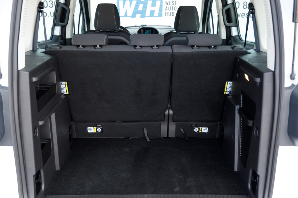 Ford Courier 2017 photo 25