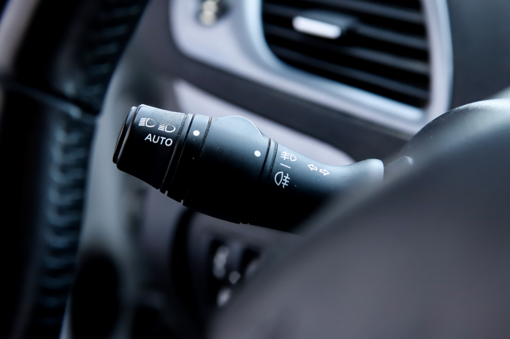 Renault Scenic 2015 фото 12