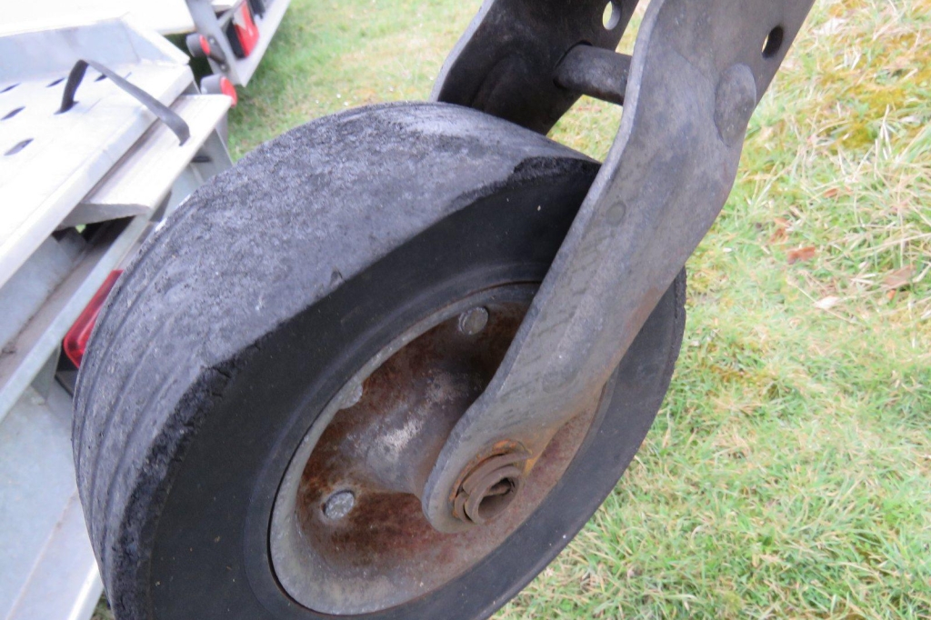 Blyss Anhänger Jupiter 2017 фото 11