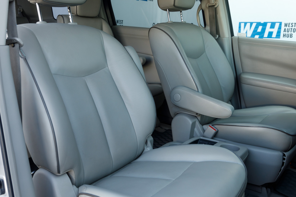 Nissan Quest 2012 фото 26