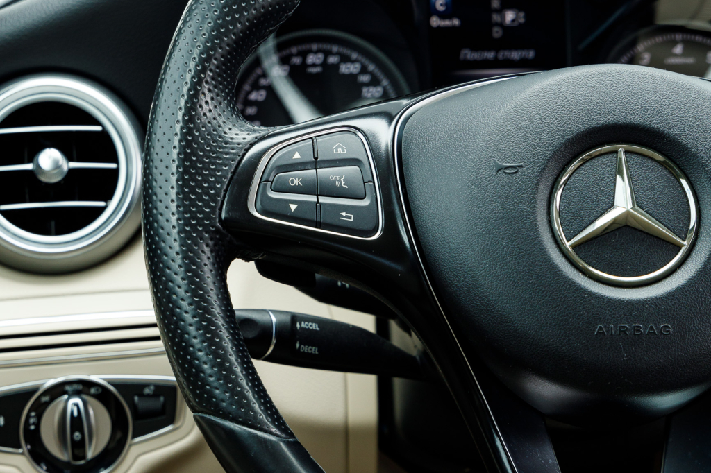 Mercedes-Benz C 300 2014 photo 16