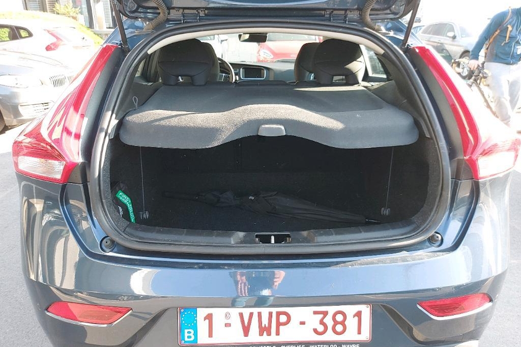 Volvo V40 2019 photo 3