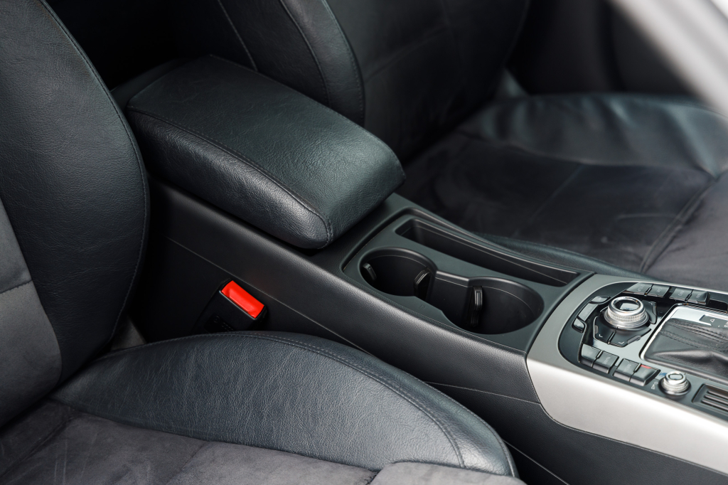 Audi A4 S Line photo 20