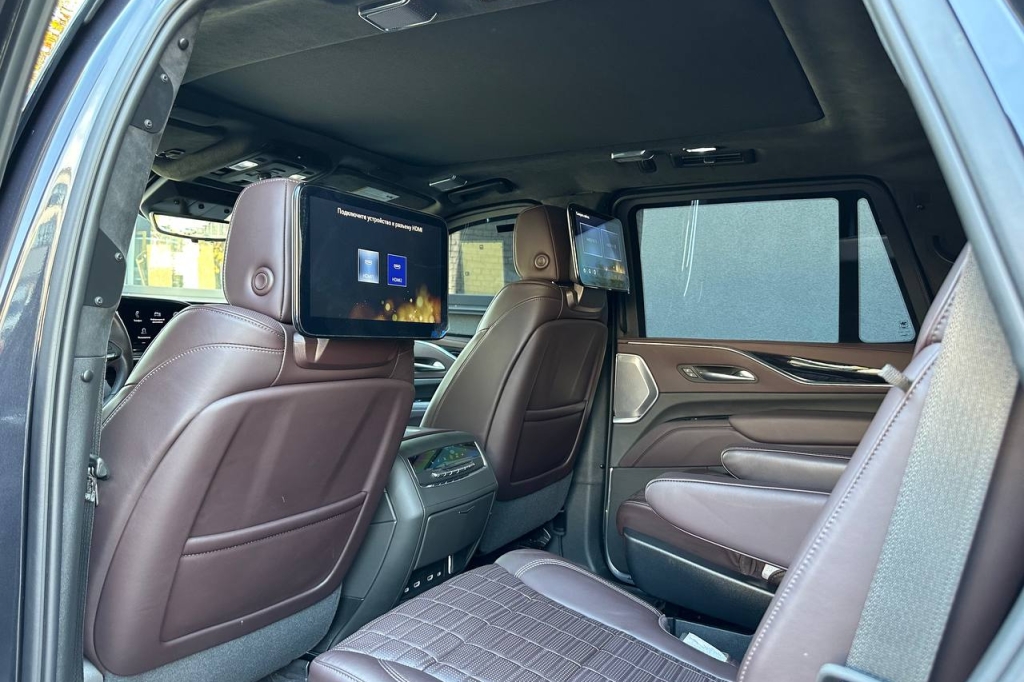 Cadillac Escalade Platinum 4WD 2022 фото Cadillac Escalade Platinum 4WD 2022 фото 21