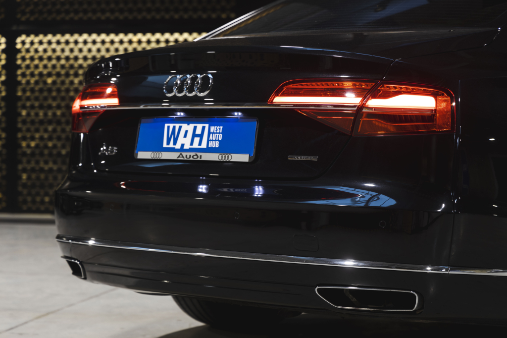 Audi A8 2015 photo 7