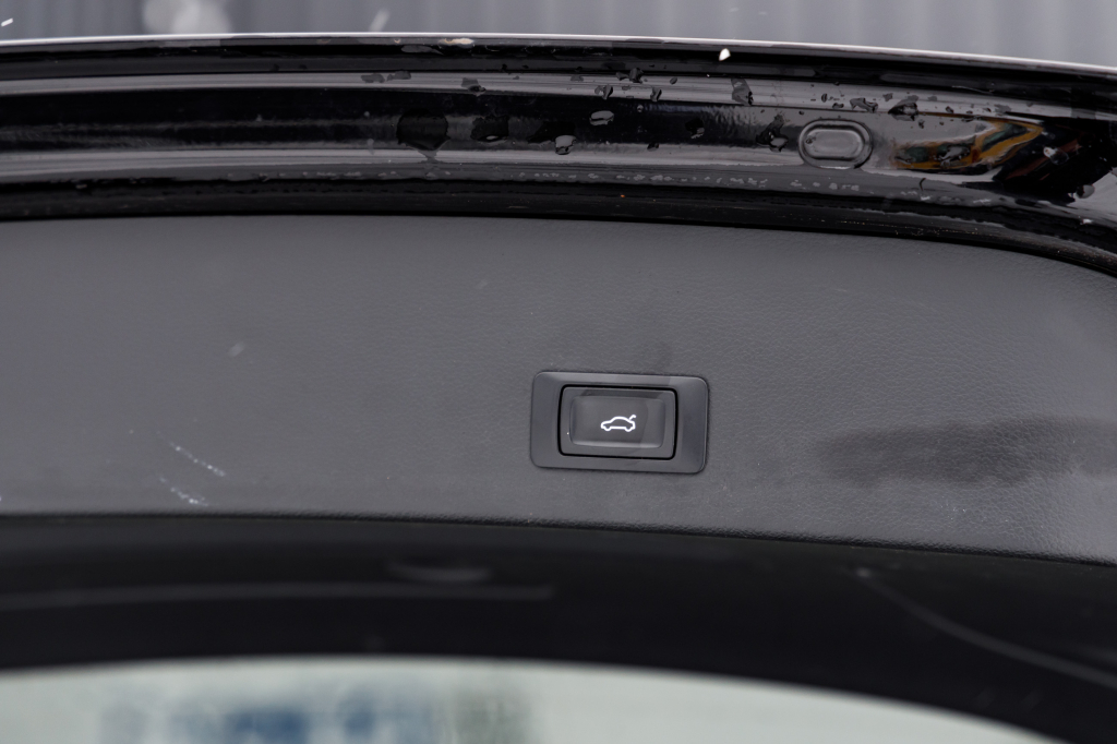 Audi A6 Avant 3.0 TDI 2015 photo 21