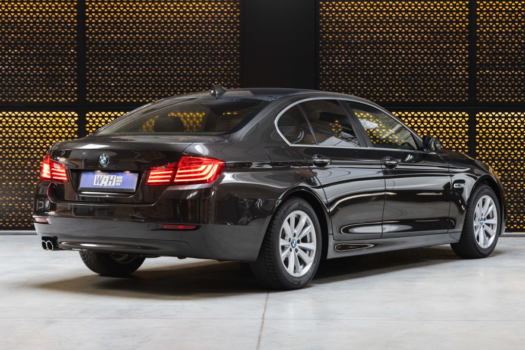 BMW 5 Series 2015 фото 7