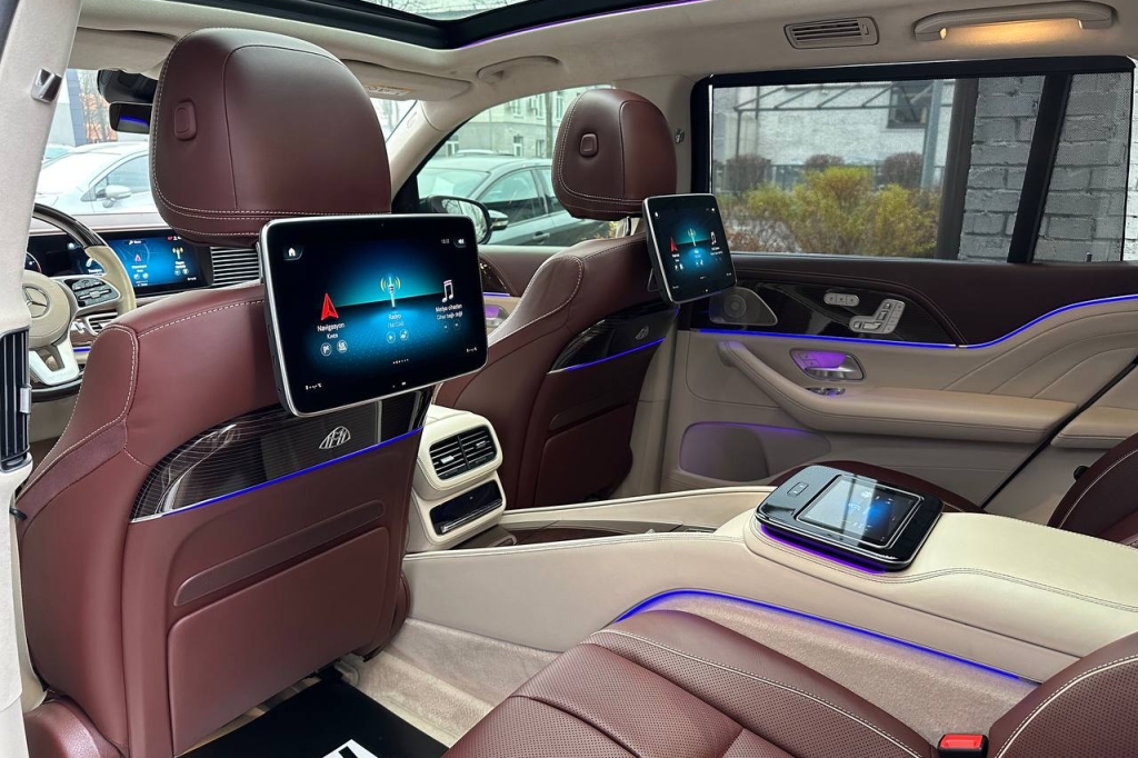 Mercedes-Benz Maybach 2021 фото Mercedes-Benz Maybach 2021 фото 19