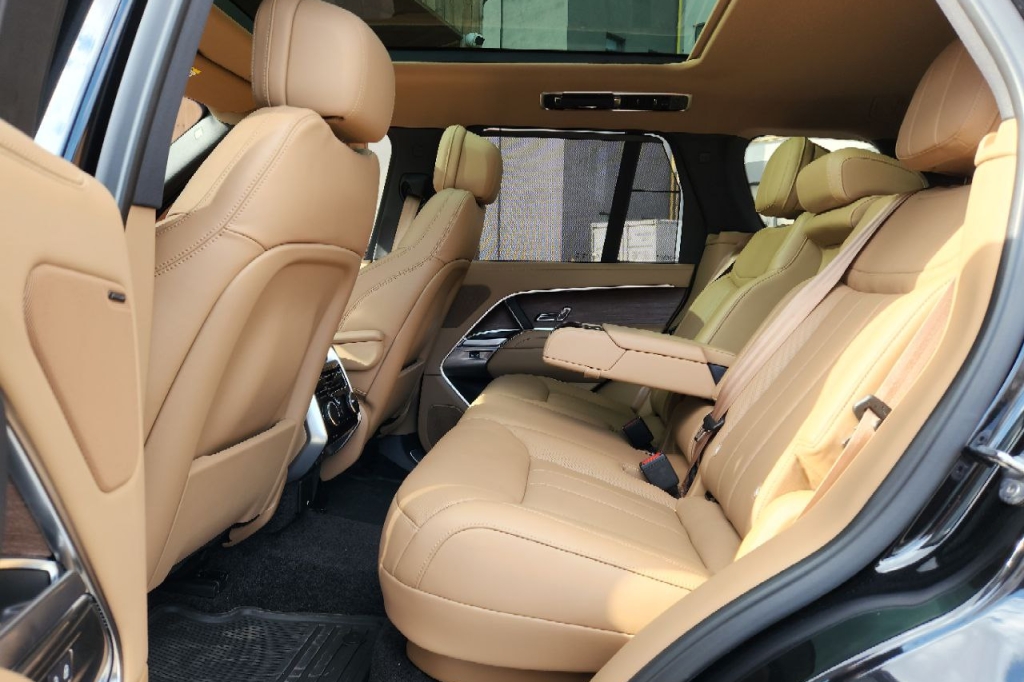 Land Rover Range Rover HSE P440e 2022 photo 15