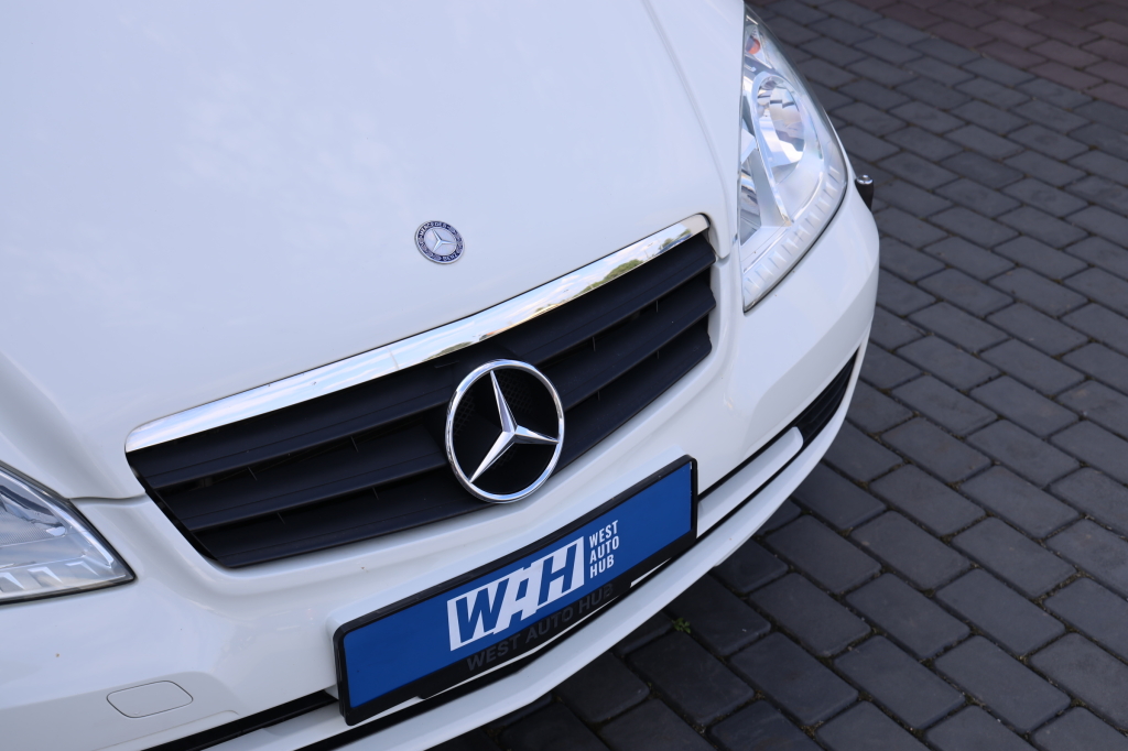 Mercedes-Benz A-Class A180 W169 2011 photo 6