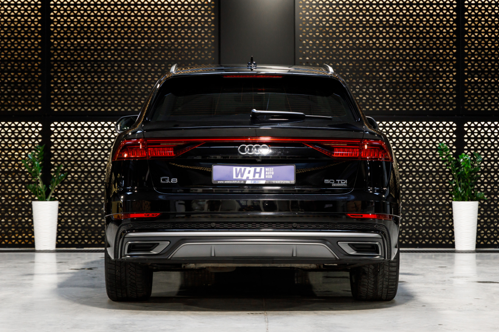 Audi Q8 50TDI Sline  2018 фото 5