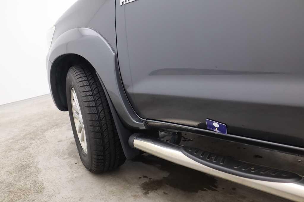 Toyota Hilux 2015 фото 14