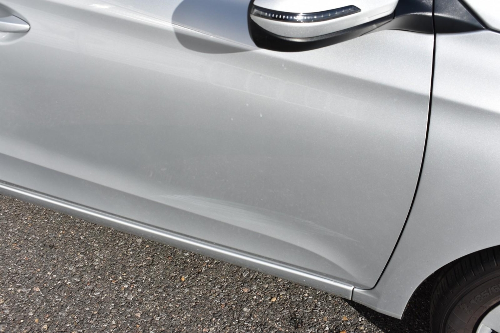 Hyundai i20 2020 фото 13