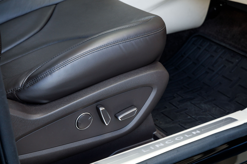 Lincoln MKC 2016 photo 19