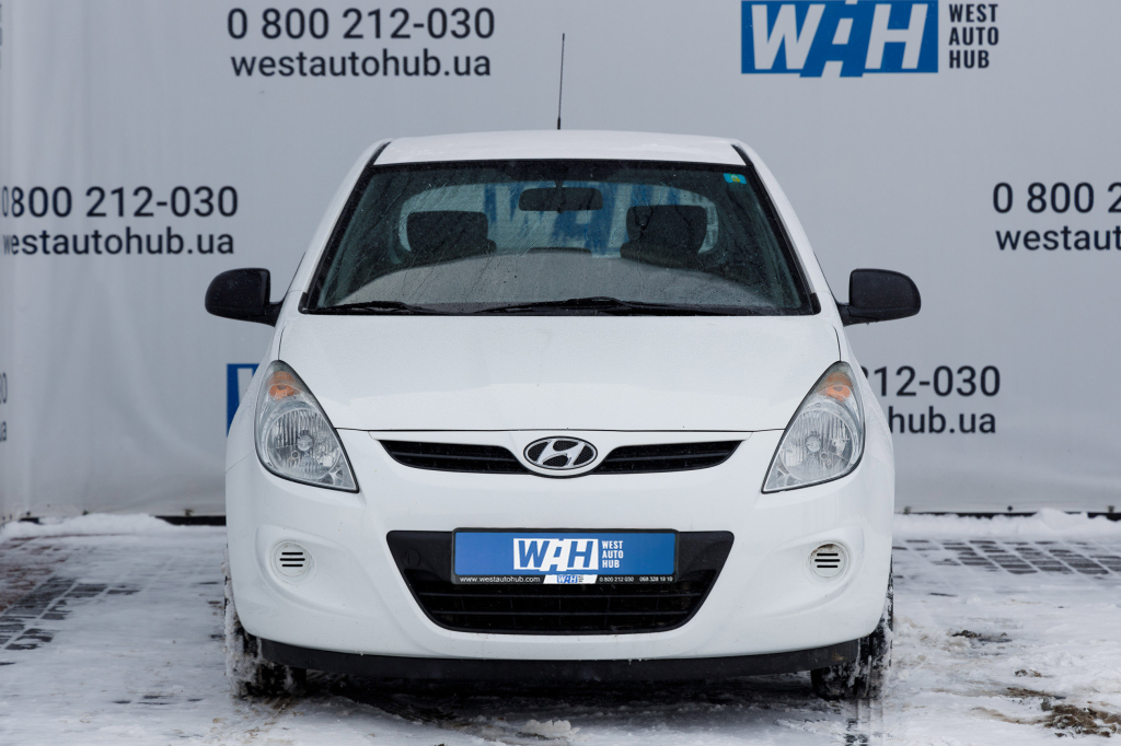 Hyundai i20 фото 1
