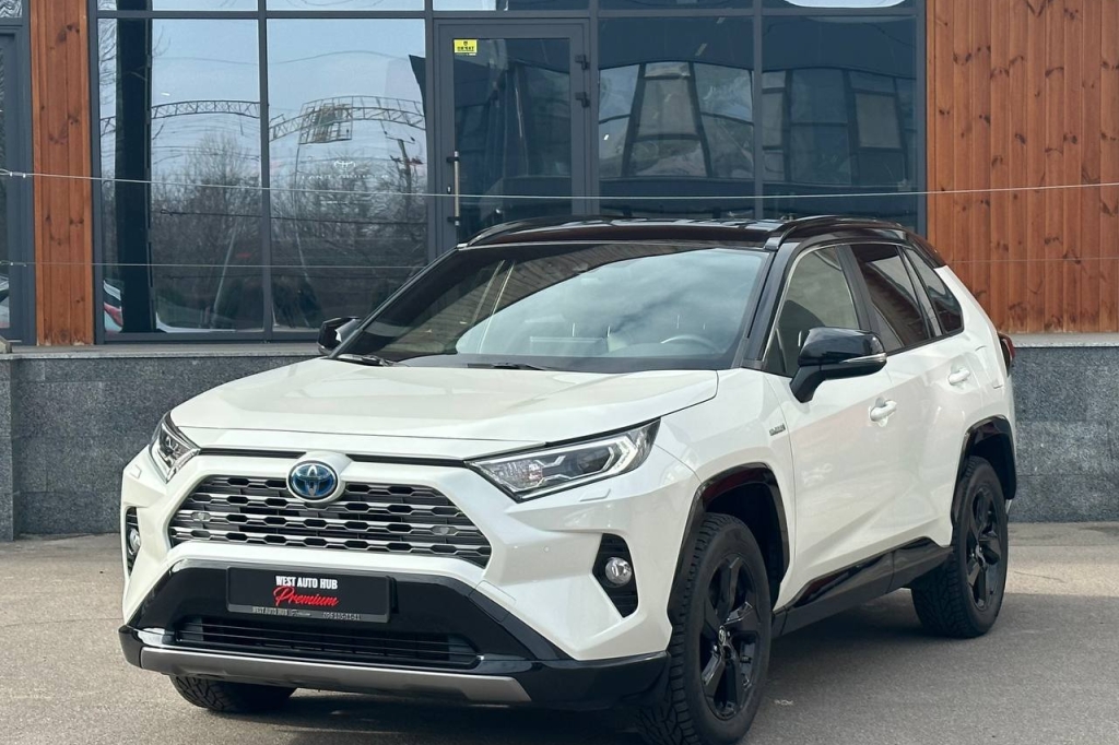 Toyota RAV4 EV Hybrid 2020 фото 2