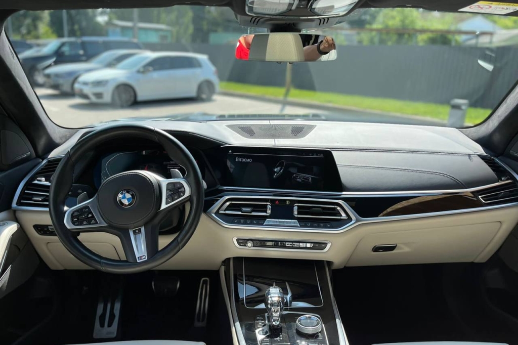 BMW X7 50d  2019 фото 13