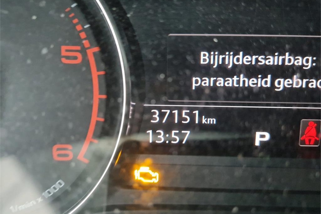 Audi A4 Avant 2018 фото 2