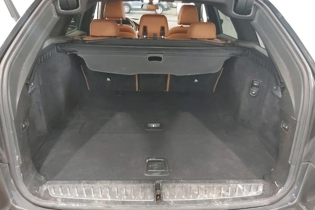 BMW 5er Touring 2018 фото 18