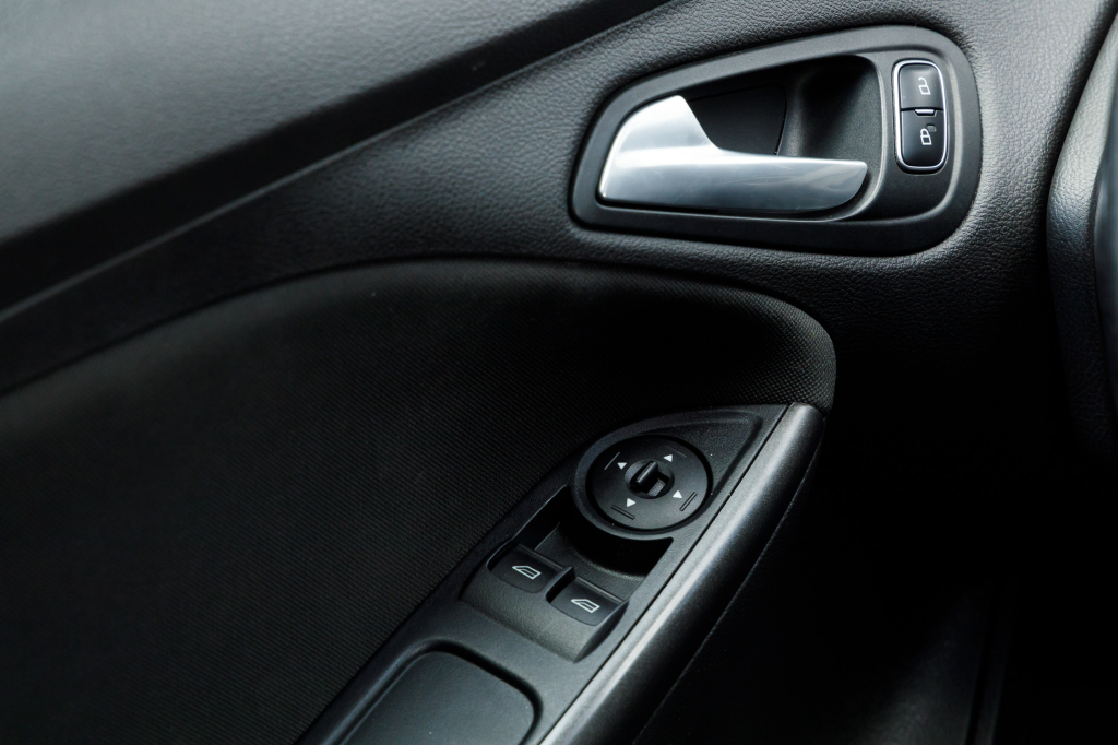 Ford Focus 2016 photo 9