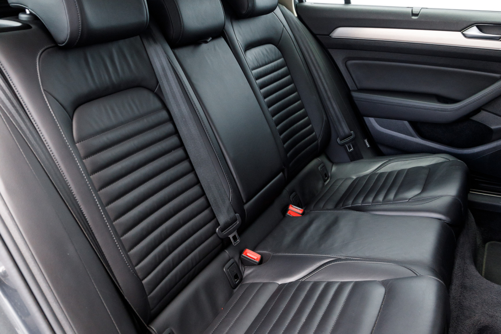 Volkswagen Passat B8 Highline 4Motion 2016 фото 10