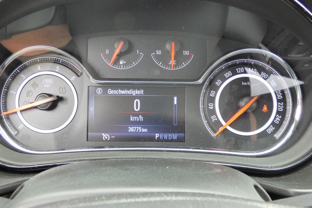 Opel Insignia Sports Tourer 2017 фото 4