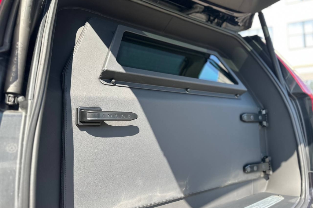 Cadillac Escalade Platinum 4WD 2022 фото Cadillac Escalade Platinum 4WD 2022 фото 9